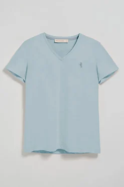 Camiseta azul claro de escote en pico y bordado Rigby Best