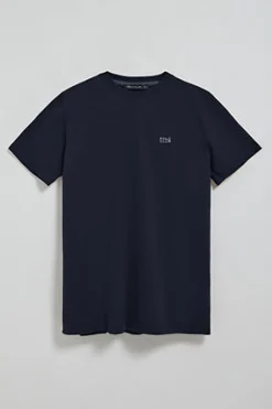 Camiseta azul marino básica de cuello redondo con detalle bordado