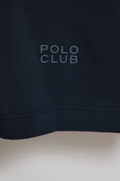 Camiseta azul marino básica de cuello pico con logo engomado
