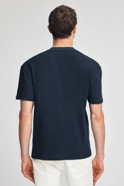 Camiseta azul marino en lino y algodón de cuello en pico y monograma bordado