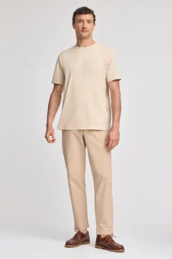 Camiseta beige básica de cuello redondo y bordado Rigby Best