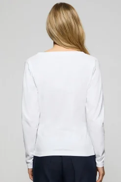Camiseta blanca básica de cuello pico con logo engomado