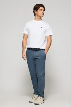 Camiseta blanca con cuello redondo y bordado Rigby Go