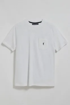 Camiseta blanca de cuello redondo con bolsillo y logo Rigby Go