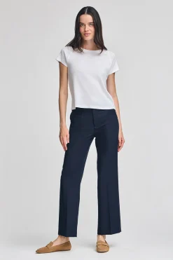 Camiseta blanca Hesperia con monograma bordado