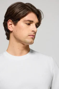 Camiseta blanca microestructura con monograma bordado PC