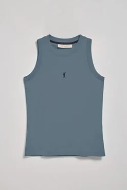 Camiseta básica azul denim sin mangas y cuello redondo con logo bordado Rigby Go