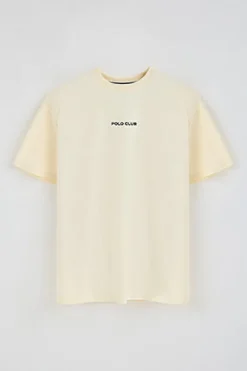 Camiseta color crudo de cuello redondo y print náutico