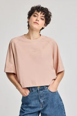 Camiseta color maquillaje Danae con logo bordado