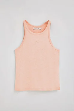 Camiseta color maquillaje de lino y algodón con monograma bordado