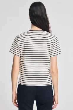 Camiseta de rayas azul marino y beige con monograma bordado