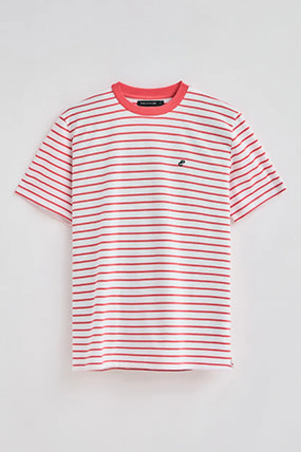 Camiseta de rayas color coral y beige con monograma bordado