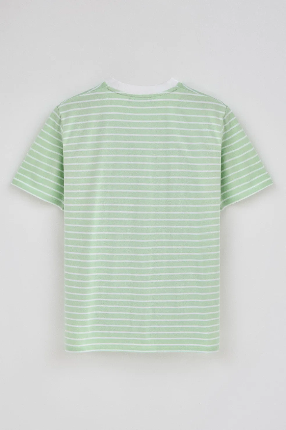 Camiseta de rayas color menta y beige con monograma bordado