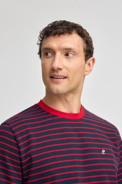 Camiseta de rayas rojas y azul marino con monograma bordado