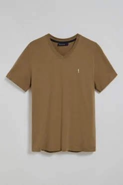 Camiseta marrón con cuello de pico y logo bordado Rigby Go