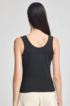 Camiseta negra de tirantes con bordado Rigby Go
