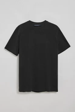 Camiseta negra microestructura con monograma bordado PC