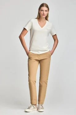 Camiseta Turia color crudo de acabado peach effect con print engomado Polo Club