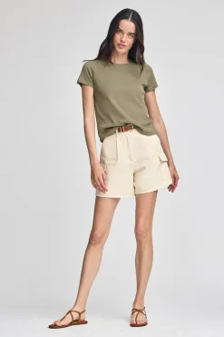 Camiseta verde Hesperia con monograma bordado