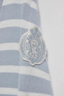 Cardigán azul claro de rayas con escudo náutico