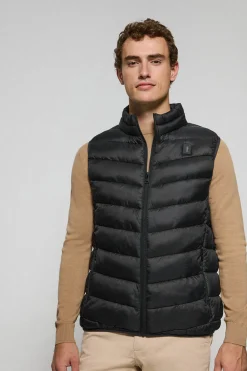 Chaleco Chase ultralight negro con parche Rigby Go