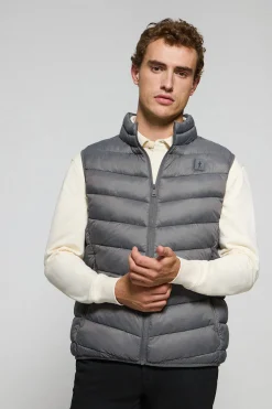 Chaleco Chase ultralight gris oscuro con parche Rigby Go