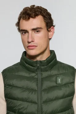 Chaleco Chase ultralight verde oscuro con parche Rigby Go