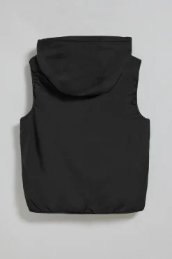 Chaleco negro ligero con capucha fija y detalles Polo Club