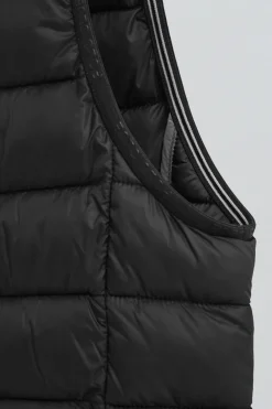 Chaleco ultralight negro con logo Rigby Go