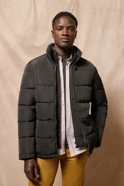 Chaqueta Brooklyn acolchada negra con detalle en la manga