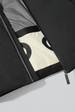 Chaqueta negra Gstaad de capucha fija y detalles Polo Club