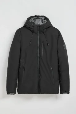 Chaqueta negra Gstaad de capucha fija y detalles Polo Club