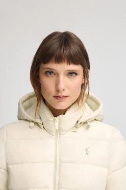 Chaqueta Salima Embroidery color crudo con logo Rigby Go