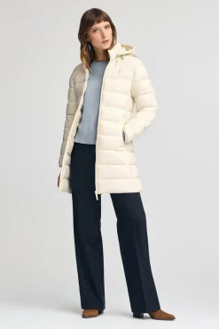 Chaqueta Salima Embroidery color crudo con logo Rigby Go