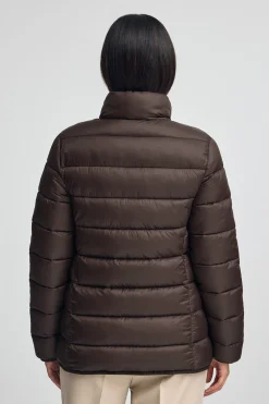 Chaqueta Salma Embroidery color chocolate con logo Rigby Go
