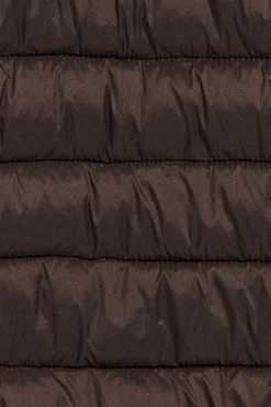 Chaqueta ultralight marrón Corey de capucha extraíble y bordado PC