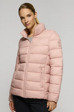 Chaqueta ultralight Susanne color rosa palo con parche Rigby Go