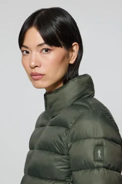 Chaqueta ultralight Susanne color verde con parche Rigby Go