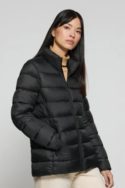 Chaqueta ultralight Susanne negra con parche Rigby Go