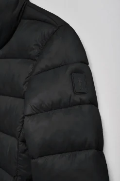 Chaqueta ultralight Susanne negra con parche Rigby Go