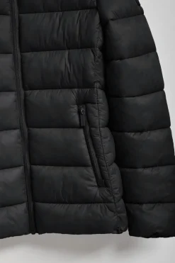 Chaqueta ultralight Susanne negra con parche Rigby Go