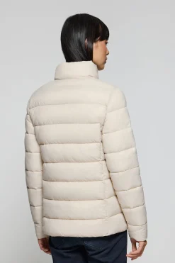 Chaqueta ultralight Susanne color beige con parche Rigby Go