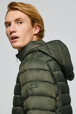 Chaqueta ultralight verde Corey de capucha extraíble y bordado PC