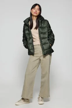 Chaquetón verde efecto brillo Snow de capucha fija y detalles Polo Club