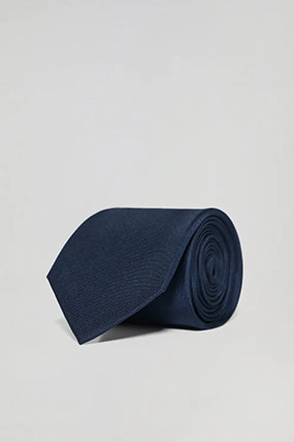 Corbata lisa de seda azul con logotipo Polo Club