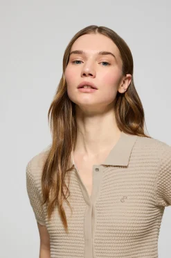 Jersey abotonado de punto beige Lirio con monograma bordado