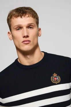 Jersey azul marino de manga corta a rayas con escudo náutico