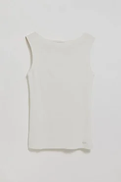 Jersey blanco Lalita con cuello barco y botón nacarado