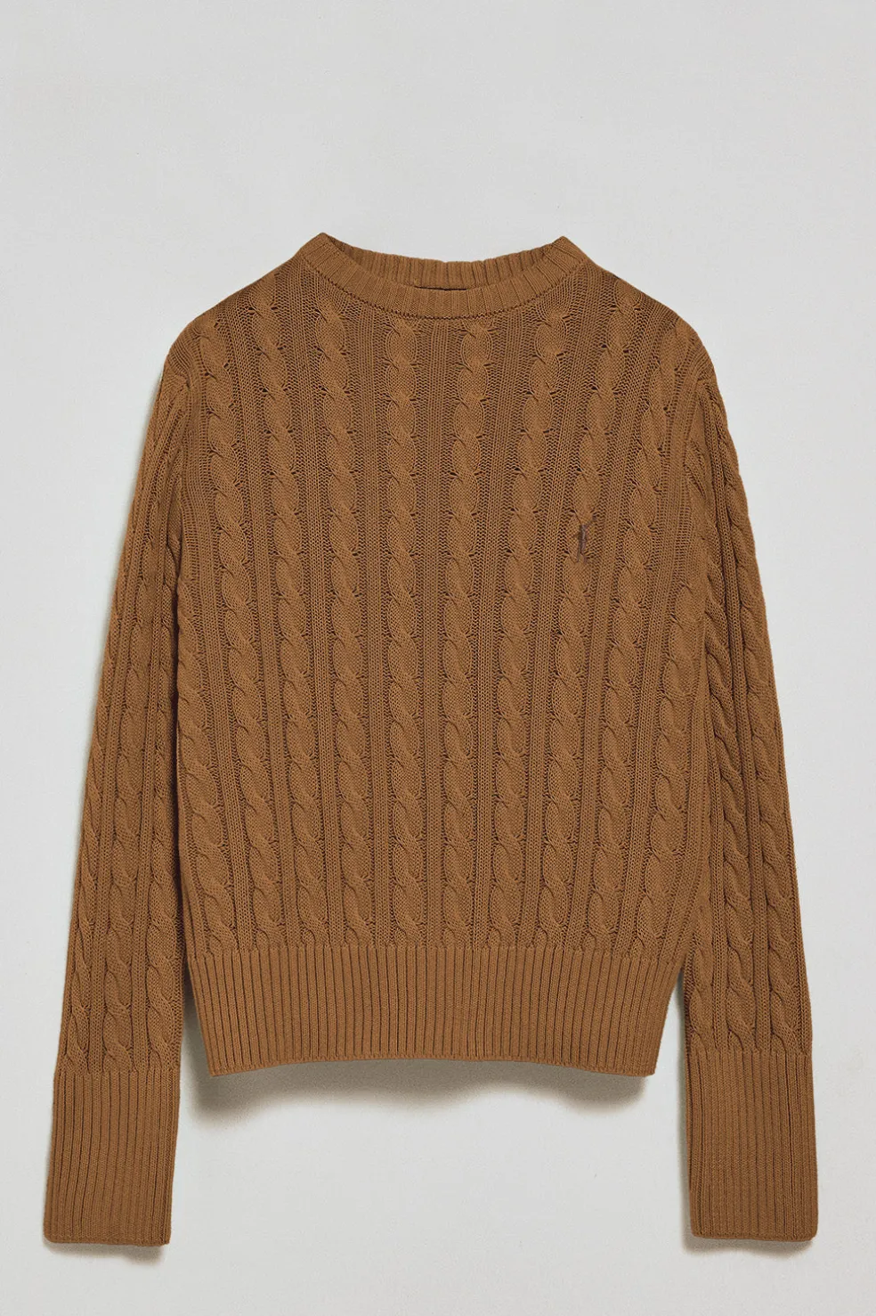 Jersey color camel trenzado de cuello redondo y bordado Rigby Go