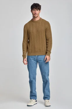 Jersey color camel trenzado garment dye con logo bordado